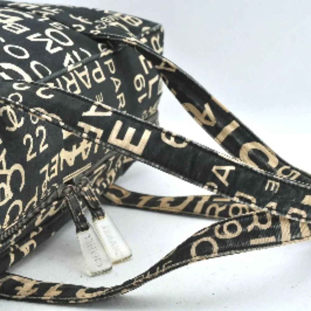 EUC Chanel Vintage Rue Cambon 31 Shoulder Bag Tote Satchel Black Ivory Travel - Picture 9 of 14